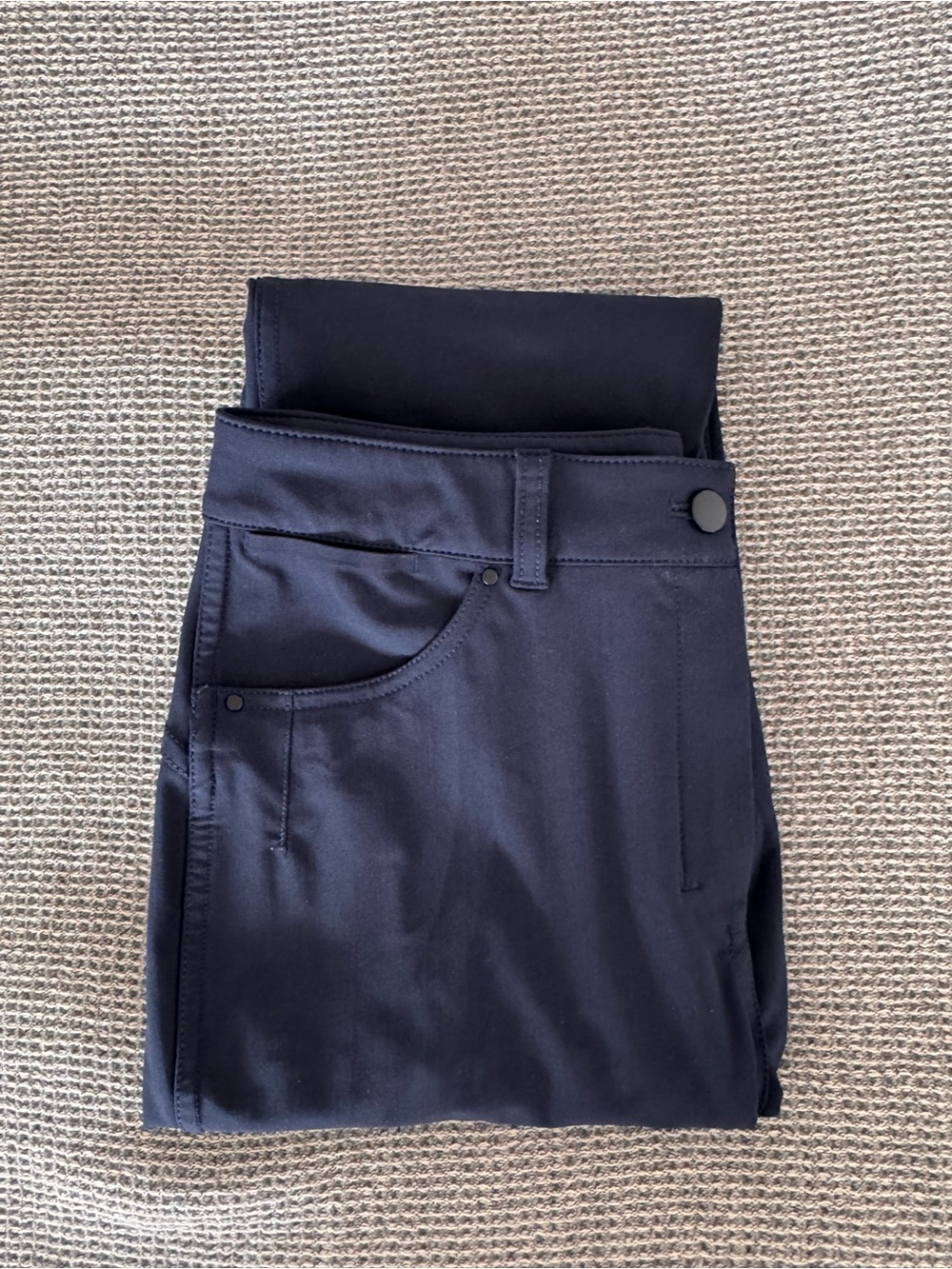 lululemon athletica City Sleek 5 Pkt High-Rise Pant in Navy sz 8